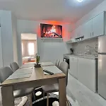 2br Snowflake By Si بانسكو