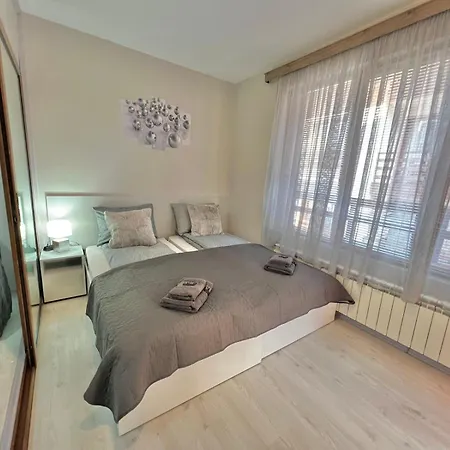 2br Snowflake By Si דירה