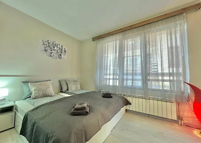 2br Snowflake By Si Apartment *