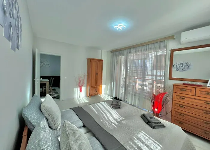 2br Snowflake By Si Apartment *